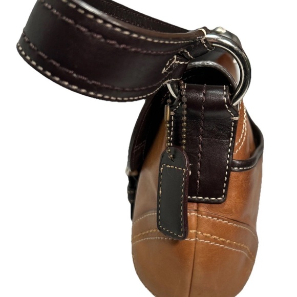 Coach F10909 SMALL Vintage British Tan & Brown Soho Leather Shoulder Bag read - Picture 12 of 16